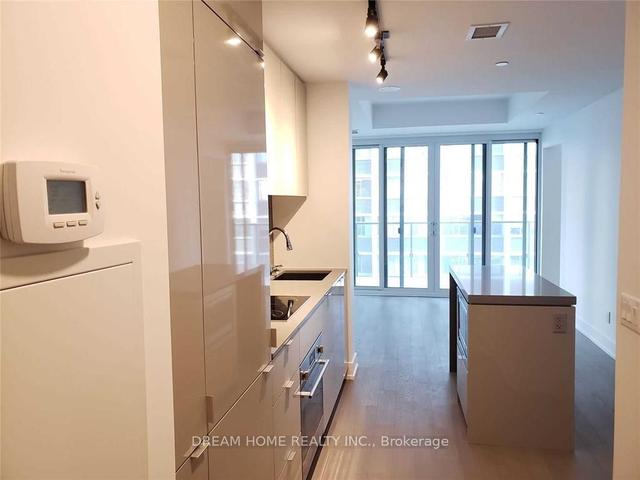810 - 7 Grenville St, Condo with 1 bedrooms, 1 bathrooms and 0 parking in Toronto ON | Image 5