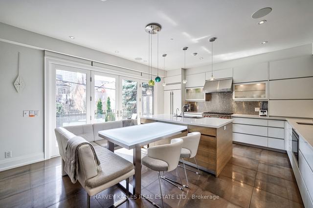 29 Boswell Ave, House semidetached with 3 bedrooms, 4 bathrooms and 3 parking in Toronto ON | Image 3