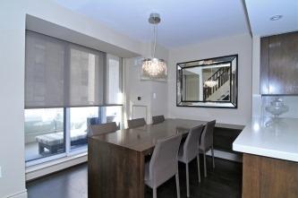 901 - 80 Cumberland St, Condo with 2 bedrooms, 3 bathrooms and 1 parking in Toronto ON | Image 9