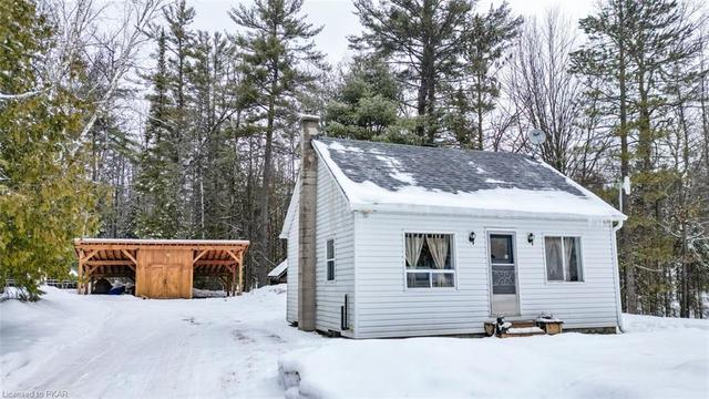 176 Bay Lake Road, House detached with 3 bedrooms, 1 bathrooms and null parking in Bancroft ON | Image 1