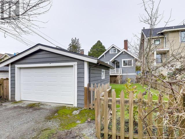 3628 W 5th Avenue, House detached with 5 bedrooms, 3 bathrooms and 1 parking in Vancouver BC | Image 21