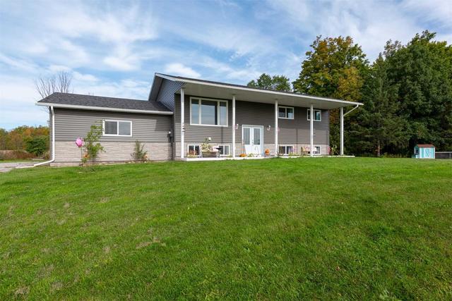 2582 Upper Big Chute Rd, House detached with 3 bedrooms, 3 bathrooms and 12 parking in Severn ON | Card Image