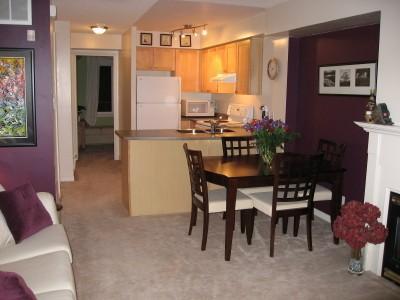 2005 - 12 Sudbury St, Townhouse with 2 bedrooms, 2 bathrooms and 2 parking in Toronto ON | Image 1