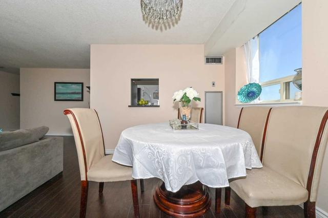 lph 16 - 2466 Eglinton Ave E, Condo with 3 bedrooms, 2 bathrooms and 2 parking in Toronto ON | Image 2