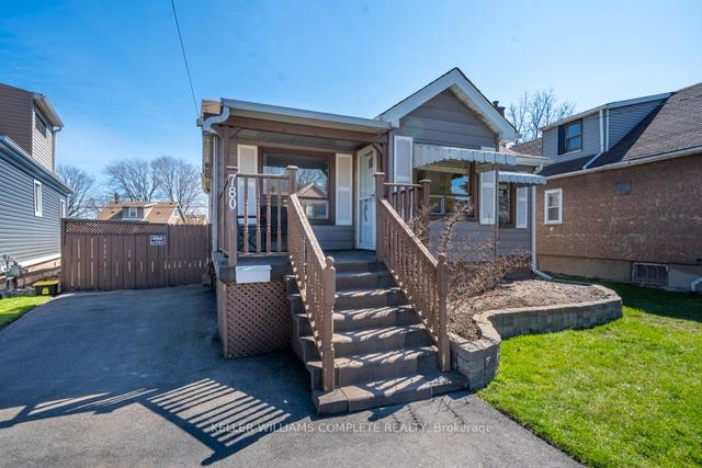 780 Knox Ave, House detached with 2 bedrooms, 2 bathrooms and 2 parking in Hamilton ON | Image 12