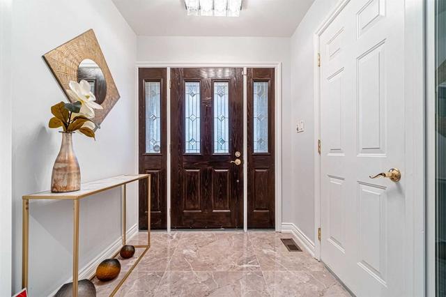 2160 Abbotswood Crt, House detached with 4 bedrooms, 5 bathrooms and 8 parking in Mississauga ON | Image 23