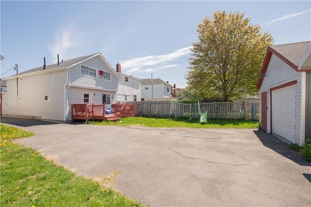 334 Guy Street, House detached with 3 bedrooms, 2 bathrooms and 2 parking in Cornwall ON | Image 2