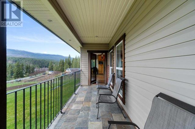 2457 Salmon River Road, House detached with 6 bedrooms, 3 bathrooms and 2 parking in Columbia Shuswap D BC | Image 37