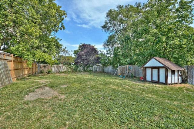146 Oakdale Ave, House detached with 3 bedrooms, 2 bathrooms and 3 parking in St. Catharines ON | Image 4