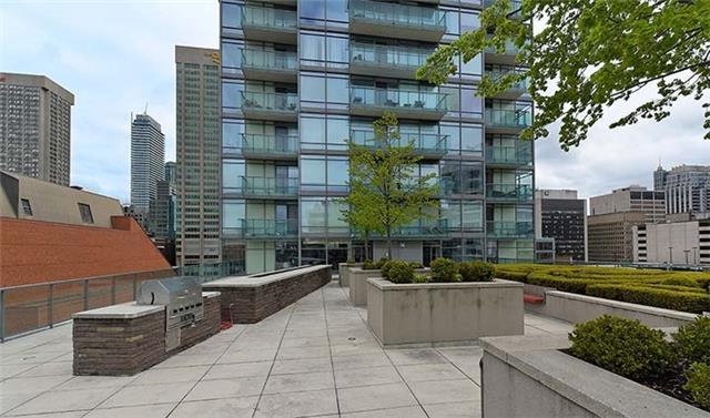 403 - 18 Yorkville Ave, Condo with 1 bedrooms, 1 bathrooms and 1 parking in Toronto ON | Image 2