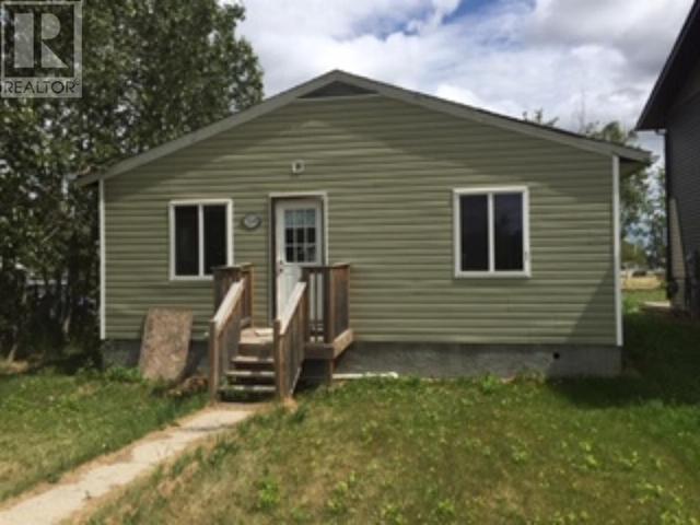 5269 52 Street, House detached with 3 bedrooms, 1 bathrooms and 2 parking in Mayerthorpe AB | Card Image