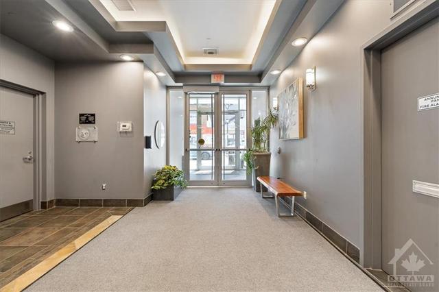 501 - 1227 Wellington Street W, Condo with 2 bedrooms, 1 bathrooms and 1 parking in Ottawa ON | Image 2