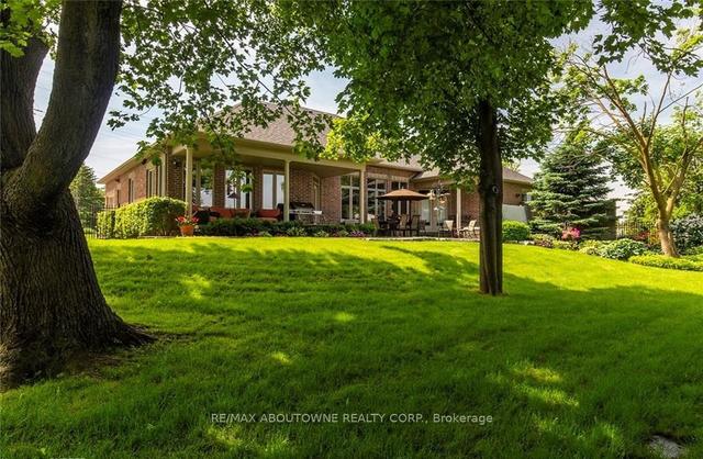 2551 2 Side Rd Rd, House detached with 3 bedrooms, 4 bathrooms and 15 parking in Burlington ON | Image 31
