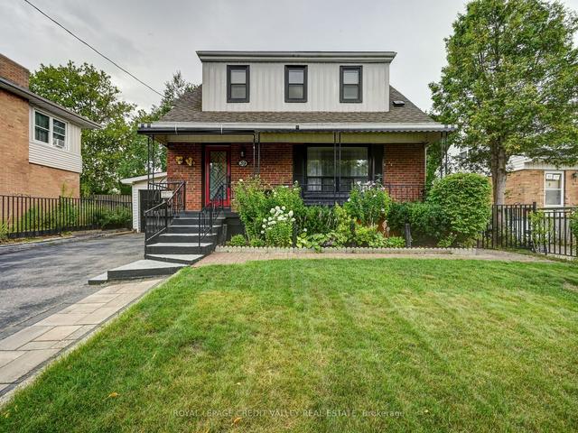 39 Eldomar Ave, House detached with 3 bedrooms, 2 bathrooms and 5 parking in Brampton ON | Image 12