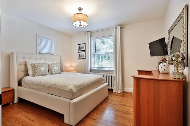 182 King St, House detached with 3 bedrooms, 2 bathrooms and 3 parking in Toronto ON | Image 7