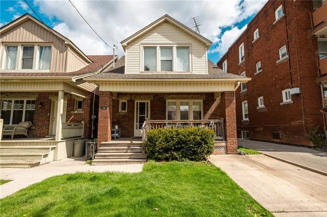 538 Aberdeen Avenue, House detached with 3 bedrooms, 1 bathrooms and 1 parking in Hamilton ON | Image 2
