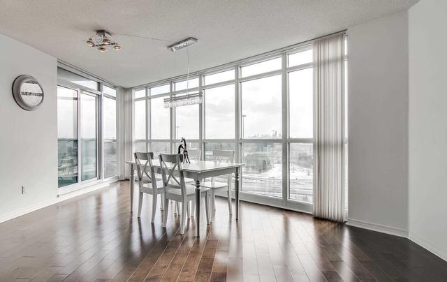 802 - 30 Harrison Garden Blvd, Condo with 2 bedrooms, 2 bathrooms and 2 parking in Toronto ON | Image 3