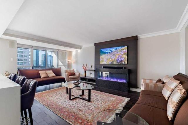 1800 - 18 Hollywood Ave, Condo with 3 bedrooms, 2 bathrooms and 1 parking in Toronto ON | Image 28