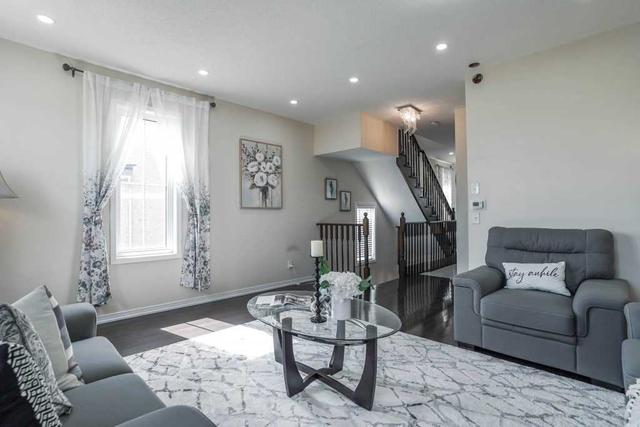 60 Soccavo Cres, Townhouse with 3 bedrooms, 4 bathrooms and 2 parking in Brampton ON | Image 24