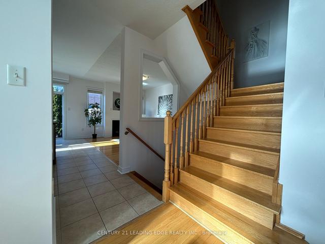 70 Tidewater St, House attached with 3 bedrooms, 4 bathrooms and 3 parking in Markham ON | Image 3