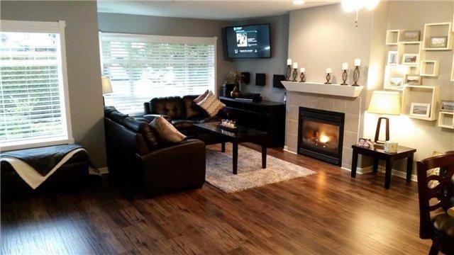 4925 Clematis Pl, Townhouse with 2 bedrooms, 2 bathrooms and 1 parking in Nanaimo BC | Image 4