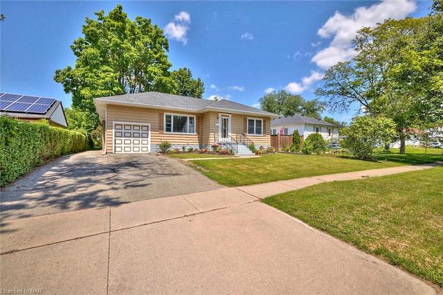136 Norway Avenue, House detached with 3 bedrooms, 1 bathrooms and 5 parking in Welland ON | Image 1