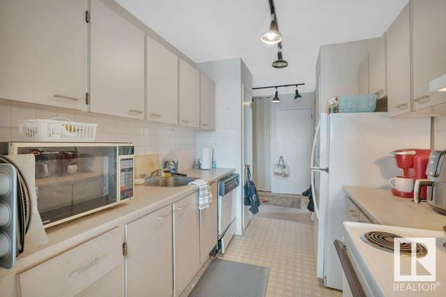 1501 - 9835 113 St Nw, Condo with 2 bedrooms, 1 bathrooms and 1 parking in Edmonton AB | Image 13