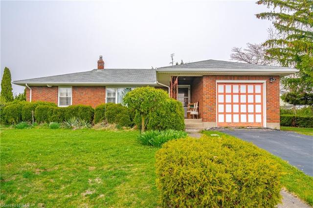 2 Foley Crescent, House detached with 3 bedrooms, 1 bathrooms and 2 parking in Thorold ON | Image 6