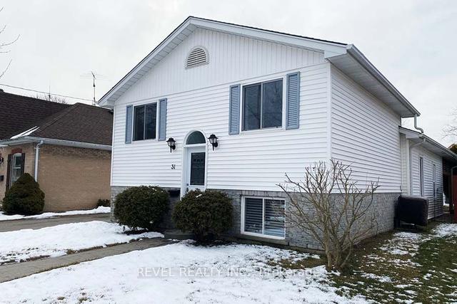 31 Kennedy St, House detached with 2 bedrooms, 2 bathrooms and 5 parking in Brantford ON | Image 12