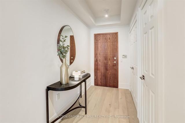 311 - 10 Old Mill Tr, Condo with 2 bedrooms, 2 bathrooms and 2 parking in Toronto ON | Image 22
