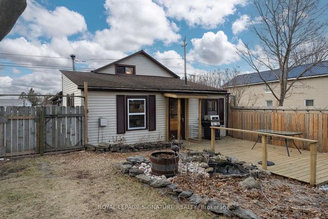 88 Consecon Main St, House detached with 2 bedrooms, 1 bathrooms and 4 parking in Prince Edward County ON | Image 29