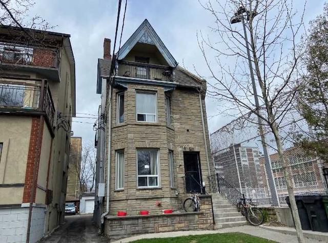 164 Close Ave, Home with 9 bedrooms, 12 bathrooms and 4 parking in Toronto ON | Card Image
