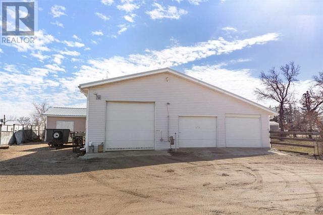 509 5 Street, House detached with 3 bedrooms, 2 bathrooms and 6 parking in Cypress County AB | Image 41
