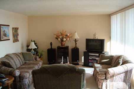 311 - 6500 Montevideo Rd, Condo with 2 bedrooms, 2 bathrooms and 3 parking in Mississauga ON | Image 2