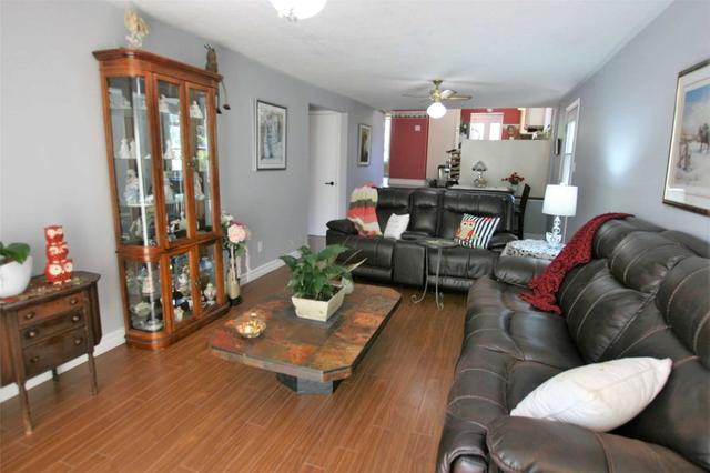 2446 Barcella Cres, House semidetached with 4 bedrooms, 2 bathrooms and 3 parking in Mississauga ON | Image 13
