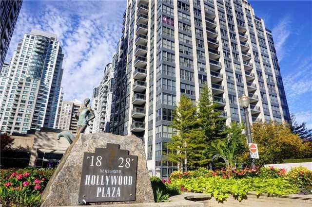 Sph 210 - 28 Hollywood Ave, Condo with 1 bedrooms, 1 bathrooms and 1 parking in Toronto ON | Image 1