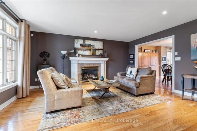 56 Mccaffery Cres, House detached with 3 bedrooms, 4 bathrooms and 6 parking in St. Catharines ON | Image 5