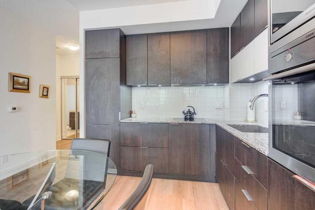 1007 - 318 Richmond St W, Condo with 1 bedrooms, 1 bathrooms and 1 parking in Toronto ON | Image 9