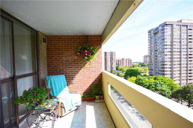 1003 - 1580 Mississauga Valley Blvd, Condo with 2 bedrooms, 1 bathrooms and 2 parking in Mississauga ON | Image 15