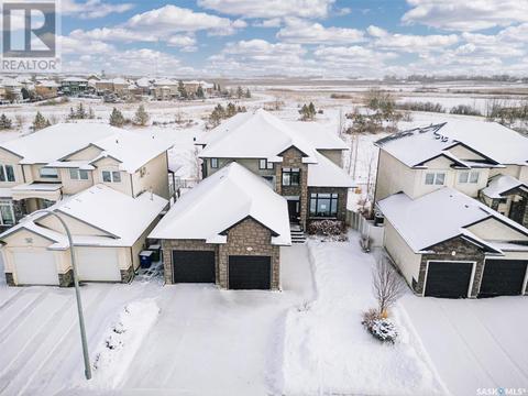 739 Beechdale Way, House detached with 4 bedrooms, 4 bathrooms and null parking in Saskatoon SK | Card Image