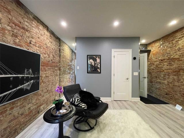 main - 725 Palmerston Ave W, House semidetached with 2 bedrooms, 2 bathrooms and 0 parking in Toronto ON | Image 28
