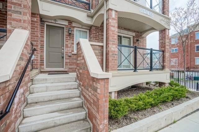 1 - 2476 Post Rd, Townhouse with 2 bedrooms, 2 bathrooms and 1 parking in Oakville ON | Image 2