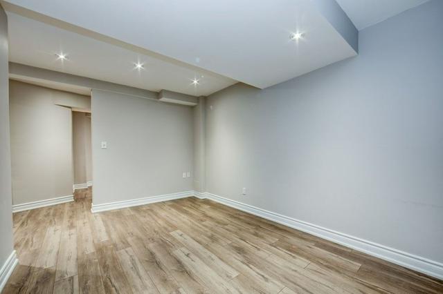 56 Sufi Cres, House attached with 3 bedrooms, 4 bathrooms and 2 parking in Toronto ON | Image 10