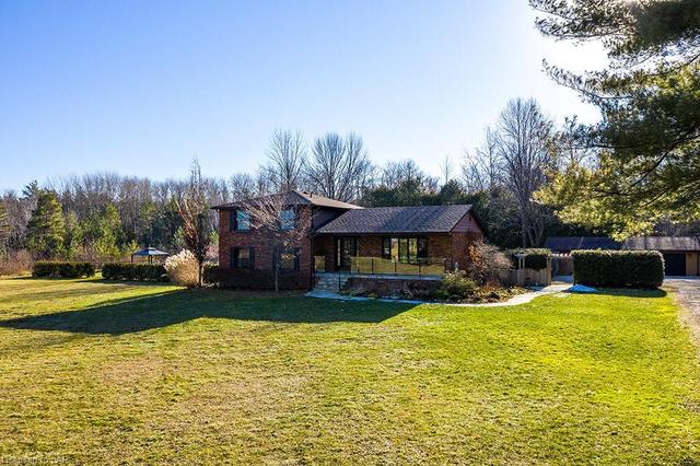 6957 36/37 Nottawasaga Sideroad, House detached with 4 bedrooms, 2 bathrooms and 8 parking in Clearview ON | Image 3