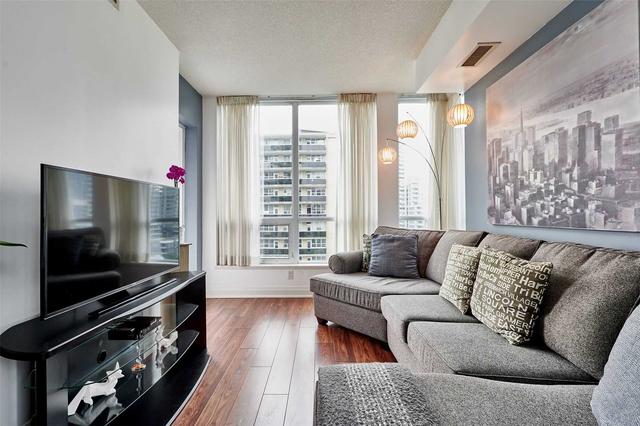 1010 - 83 Redpath Ave, Condo with 2 bedrooms, 2 bathrooms and 1 parking in Toronto ON | Image 11