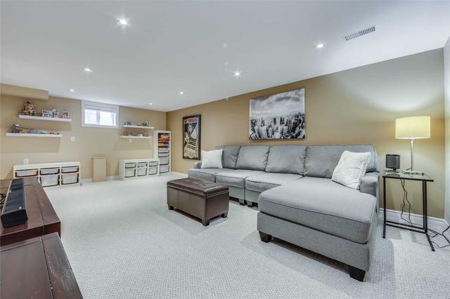 50 Ionview Rd, House detached with 3 bedrooms, 3 bathrooms and 3 parking in Toronto ON | Image 20
