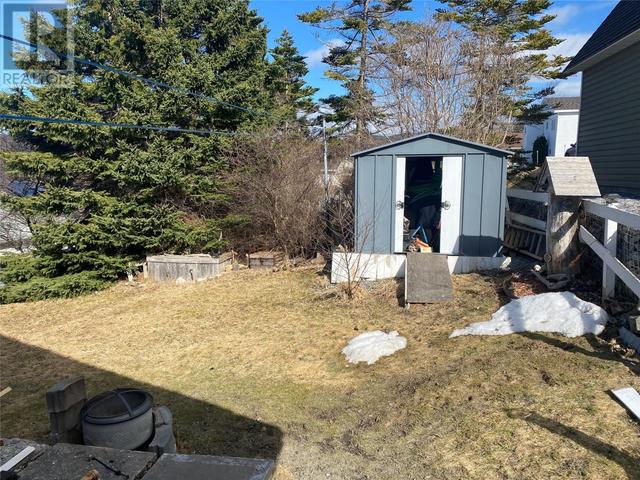 11 Dingwell's Lane, House detached with 3 bedrooms, 1 bathrooms and null parking in Corner Brook NL | Image 7