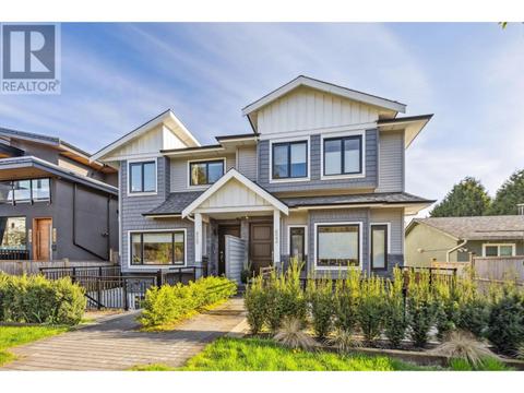625 E 4th Street, House detached with 5 bedrooms, 4 bathrooms and 2 parking in North Vancouver BC | Card Image