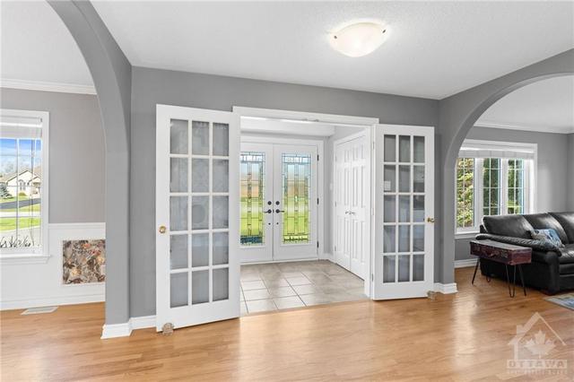 separate entry way with french doors | Image 5