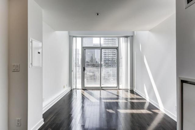 lph26 - 21 Nelson St, Condo with 1 bedrooms, 1 bathrooms and 1 parking in Toronto ON | Image 22